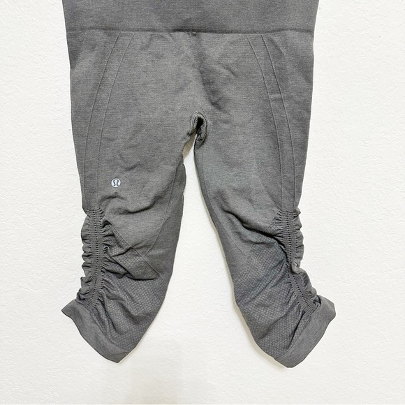 Lululemon In The Flow Crop II Heathered Soot Light leggings size 4 - Picture 7 of 9